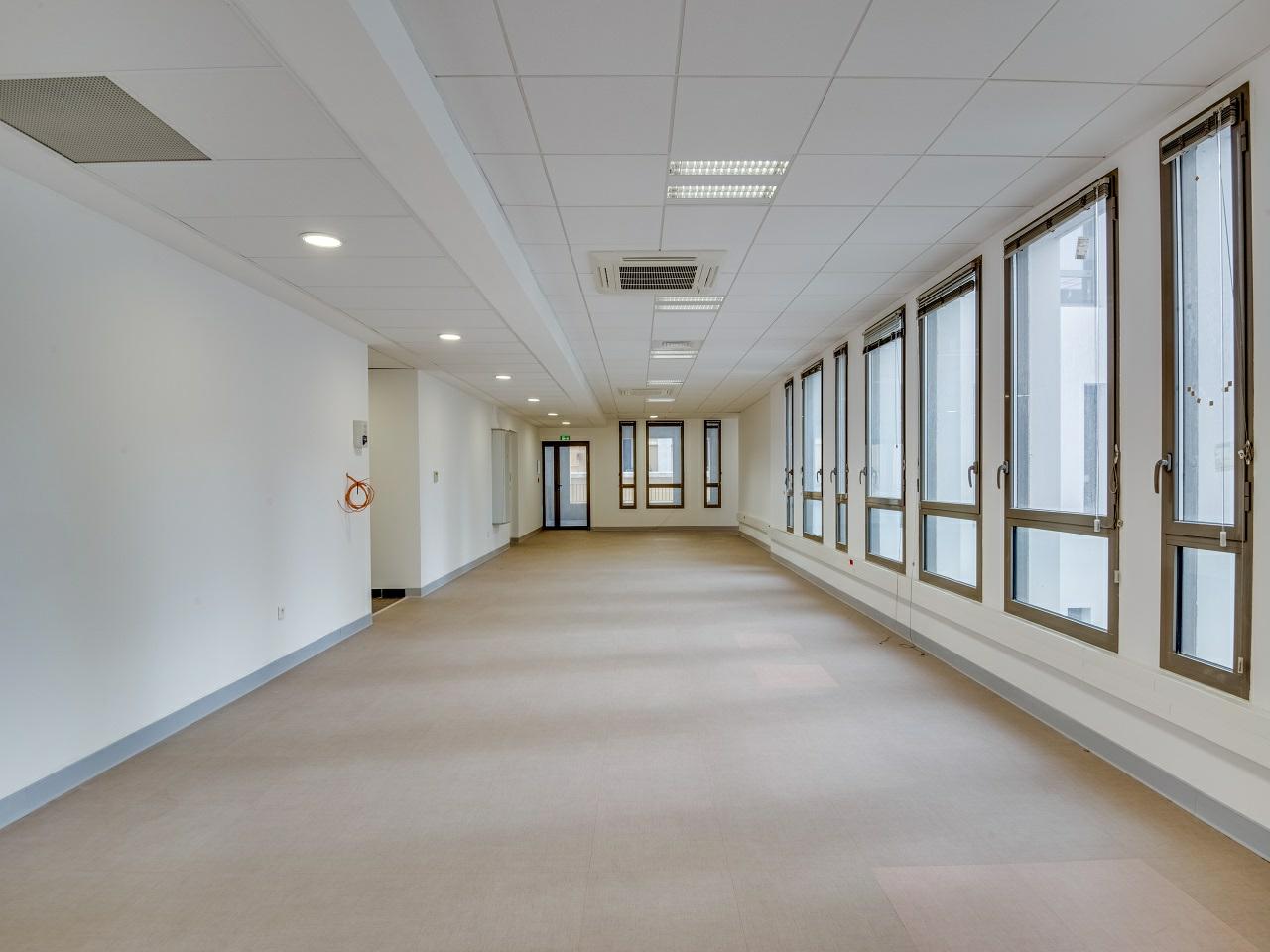 Bureau Marseille 954m² Location bureau Marseille Bouches-du-Rhône OLBUR2313226 11